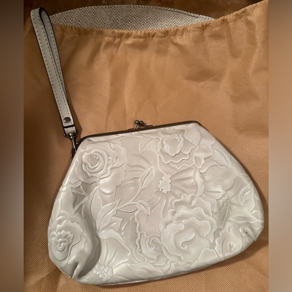 Patricia Nash - Cassini style tooled work kiss clasp clutch embossed - NWOT